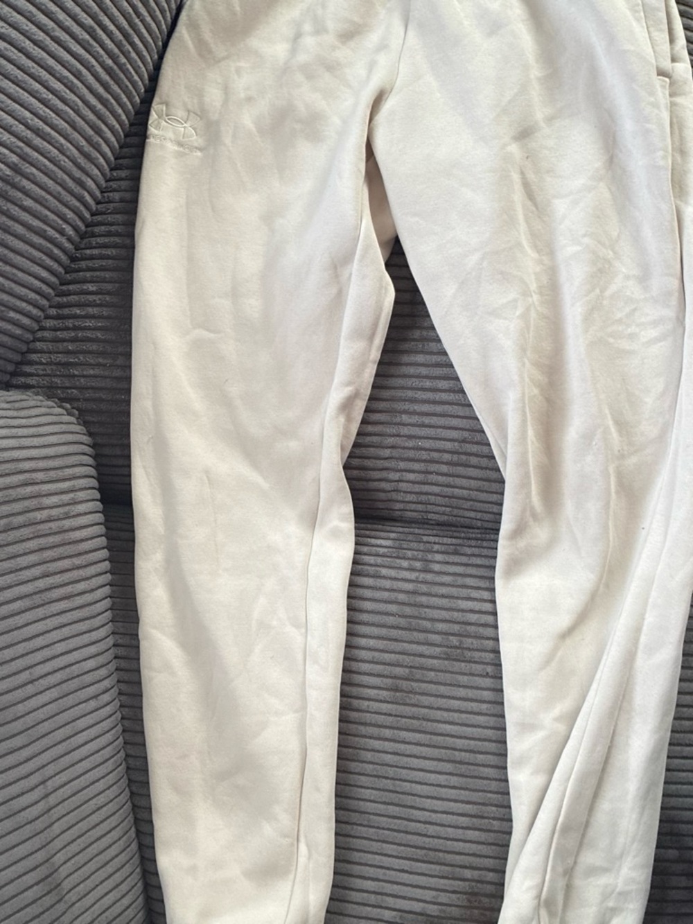 Under Armour Cream Men’s sweatpants